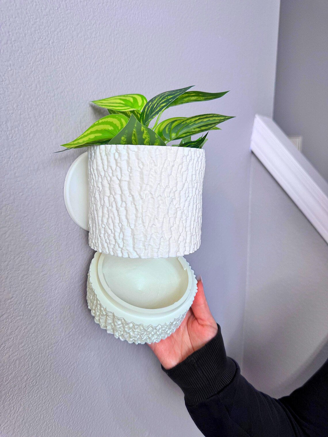 سندانة تعليق بتصميم جذاب ونادر
